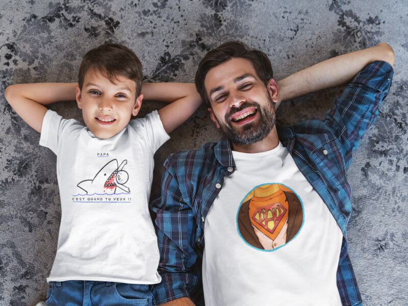 presentation teeshirt pere fils monbeautshirt design nouveau Un fils et son papa avec teeshirt drole père-fils